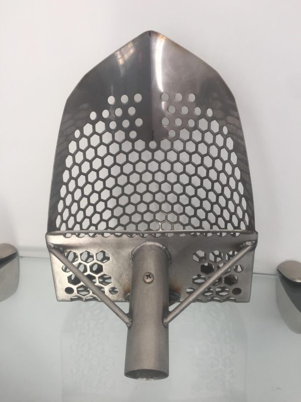 כלי חפירה לים ולחוף  V.33 sand scoop מיוצר ברמה הטובה ביותר
